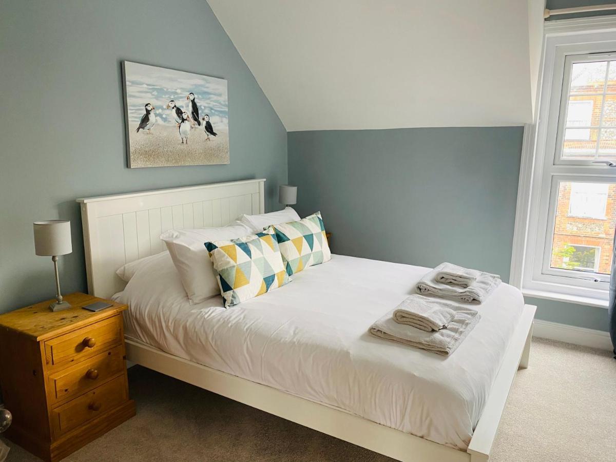 Coast House Cromer - Sleeps 15, Hot Tub, Sea Views Villa Exterior photo